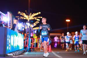 BIB: 100, 42477
                            <button type="button" onclick="openModal(22968978)" class="btn btn-primary btn-sm float-right btn-popup" data-toggle="modal" data-target=".modal-high-quality">
                        <i class="fas fa-shopping-cart"></i> Add to Cart
                    </button>
                                            <button type="button" onclick="isThisMe(22968978, true)" class="btn btn-success btn-sm float-right btn-popup btn-isme hidden" data-toggle="tooltip" data-placement="bottom" title="นี่คือรูปของคุณใช่ไหม คลิกที่นี่เพื่อเอาเข้าอัลบั้ม">
                        <i class="fas fa-plus"></i> Add to album
                    </button>
                    <button type="button" onclick="isThisMe(22968978, false)" class="btn btn-warning btn-sm float-right btn-popup btn-isnotme hidden">
                        <i class="fas fa-ban"></i> Remove from album
                    </button>